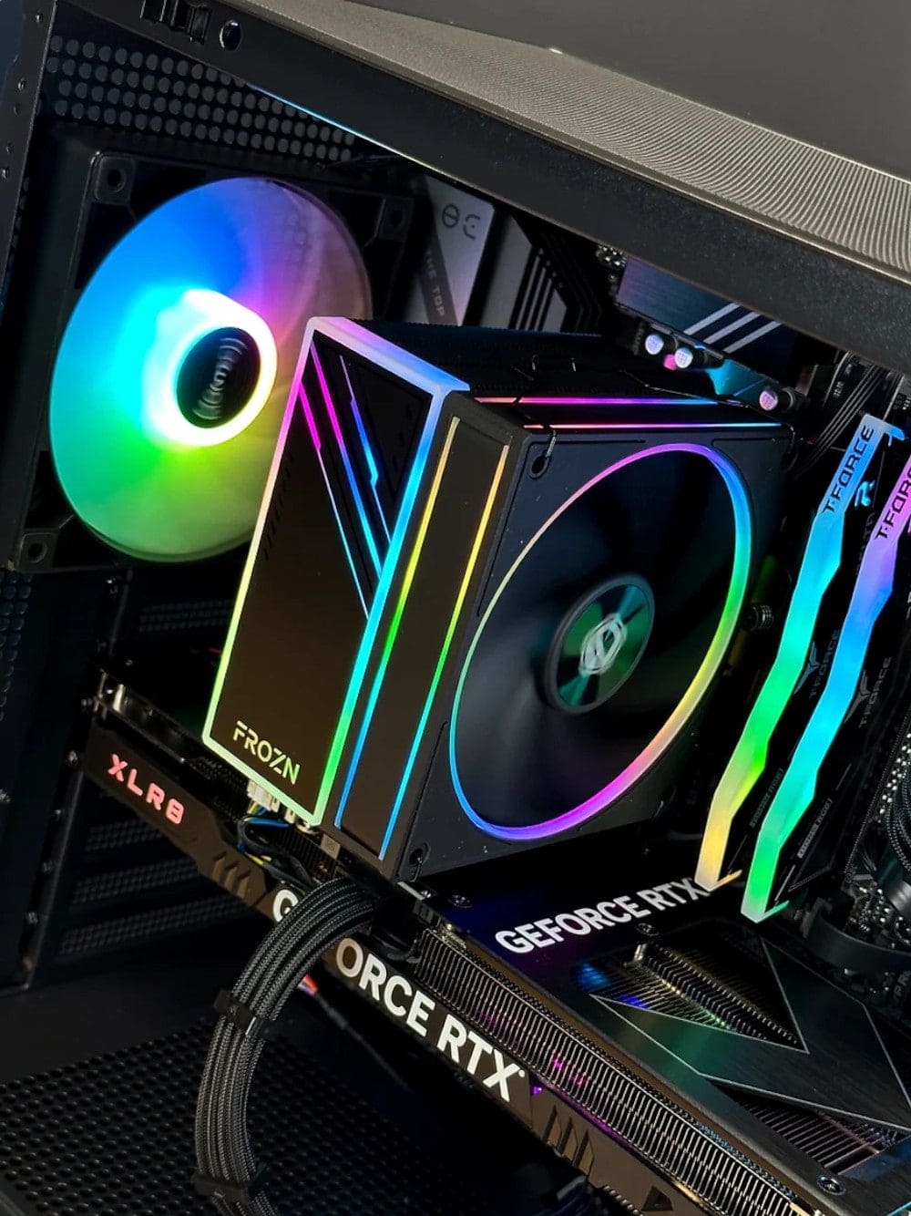PCLAB CORE 5700X 16GB DDR4 RTX 5060