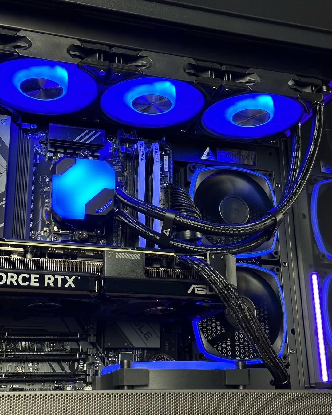 PCLAB PRO 5700X 32GB DDR4 RTX 5070