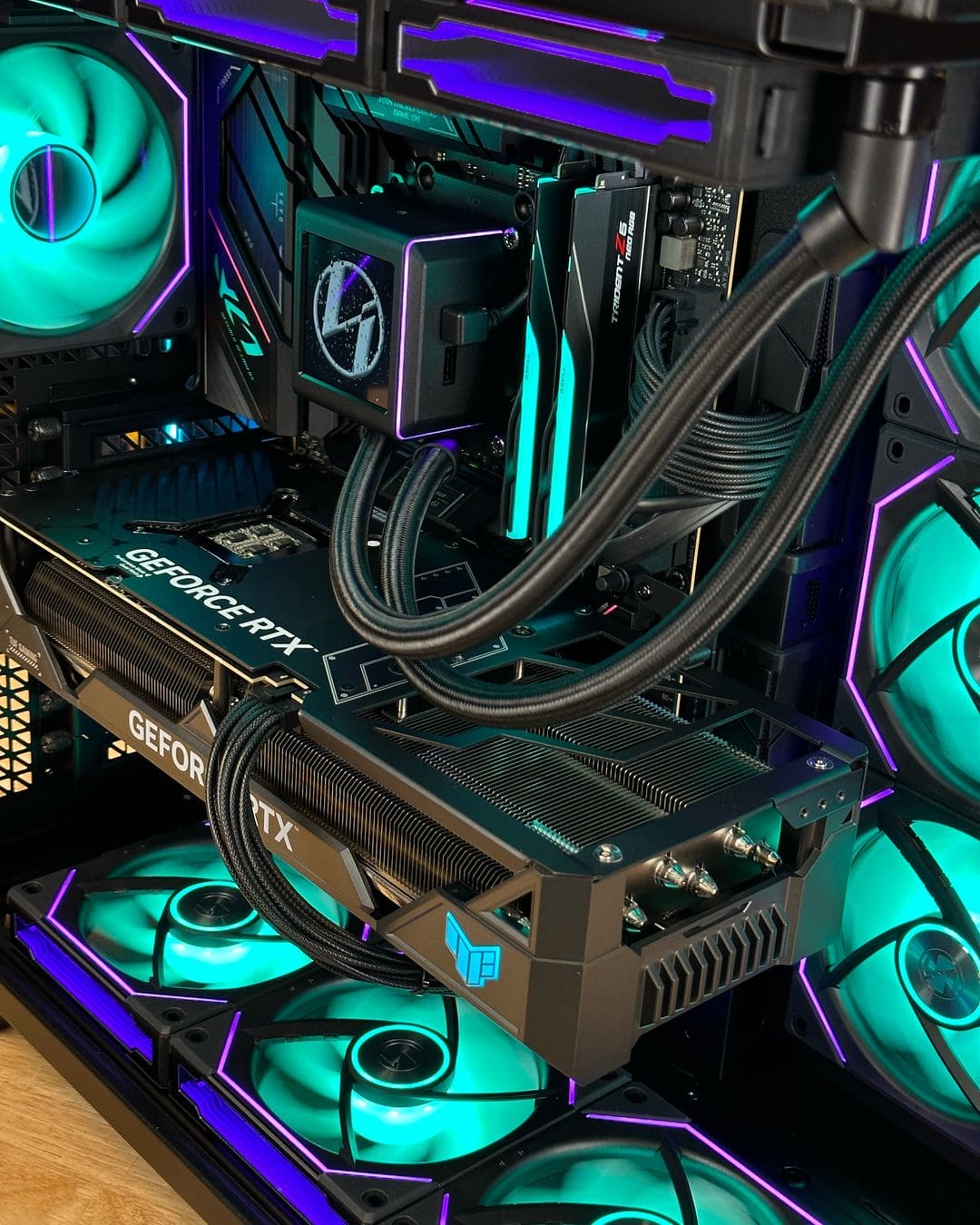 PCLAB ULTRA 7800X3D 32GB DDR5 RTX 5080